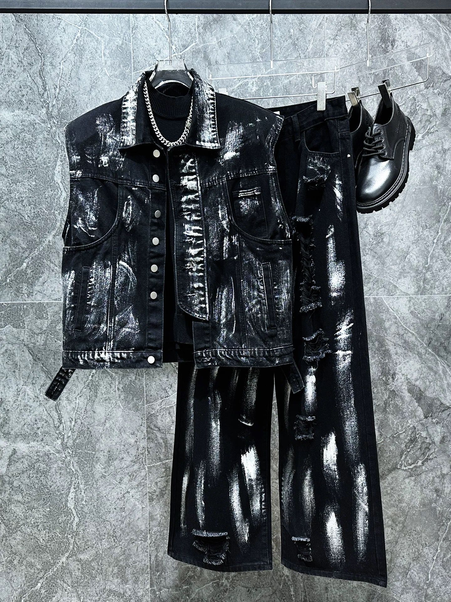 Men's Ripped Jeans Two-piece S - đánh giá và giá Men'S Fashion Vest With Jeans